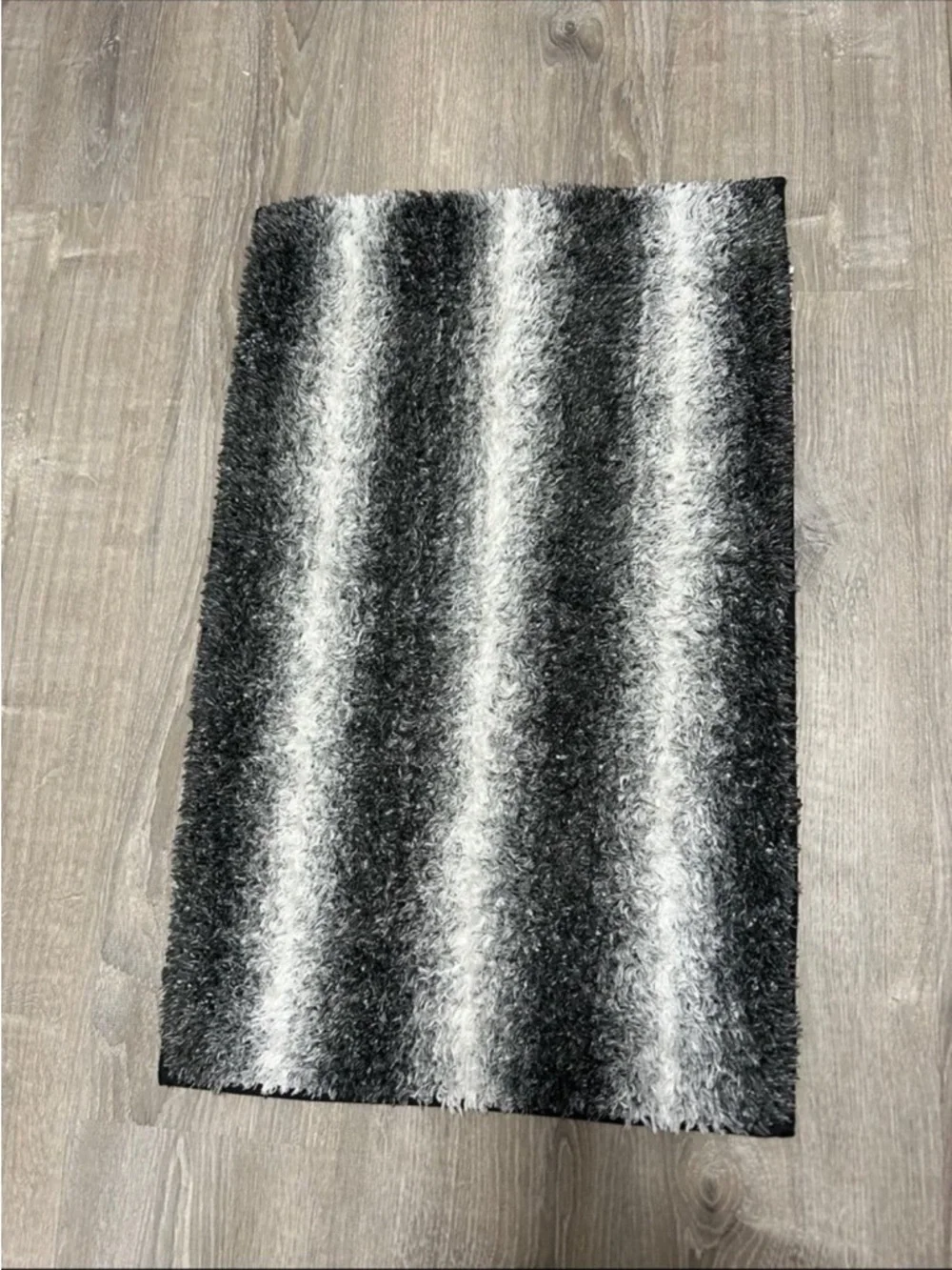 AYA Textured Bath Mat in Black and White